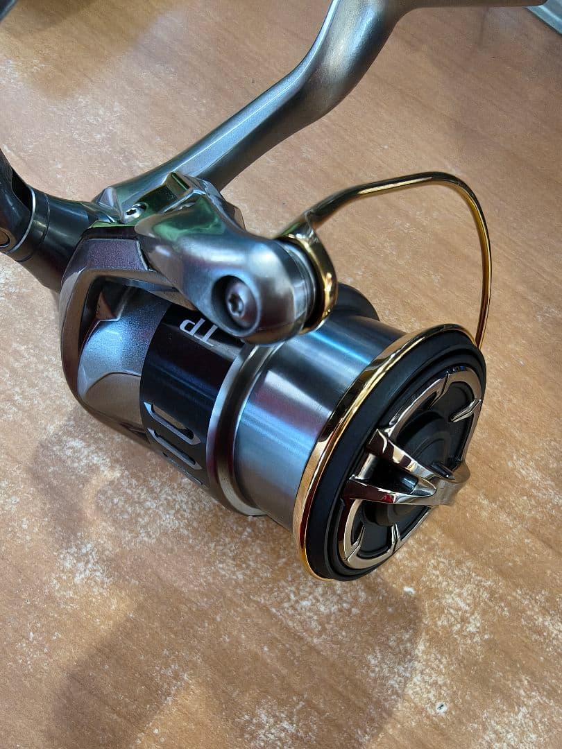 お*る様 シマノ　ツインパワー2500HGS