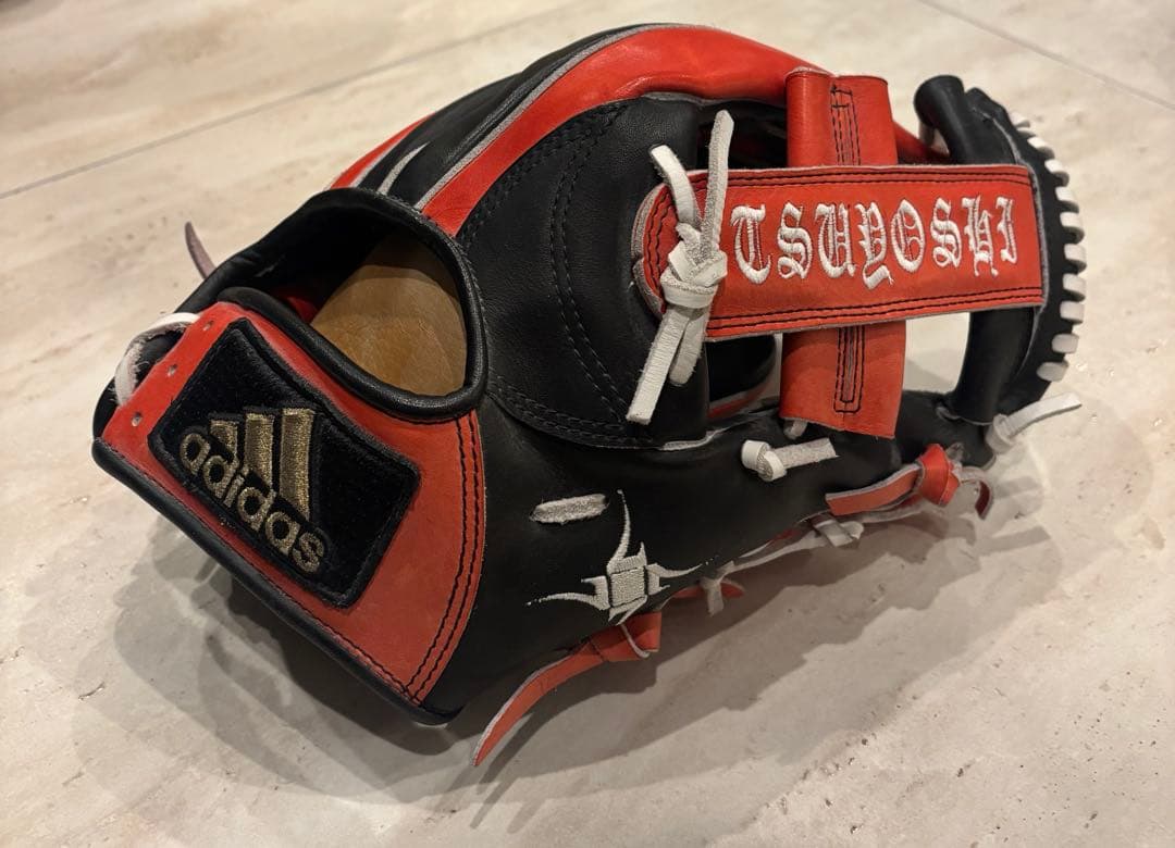 希少　西岡剛選手　実使用グローブ