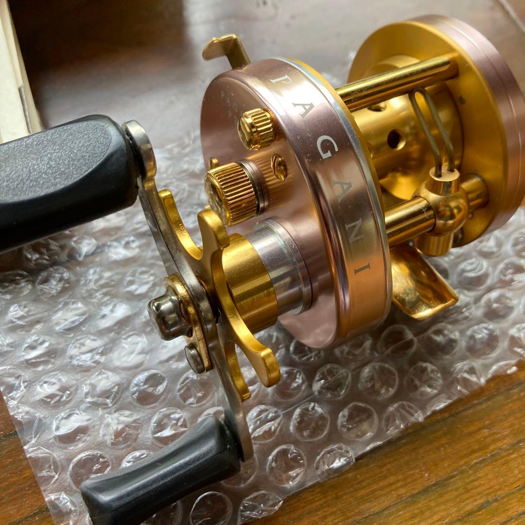 リール PAGANI P300