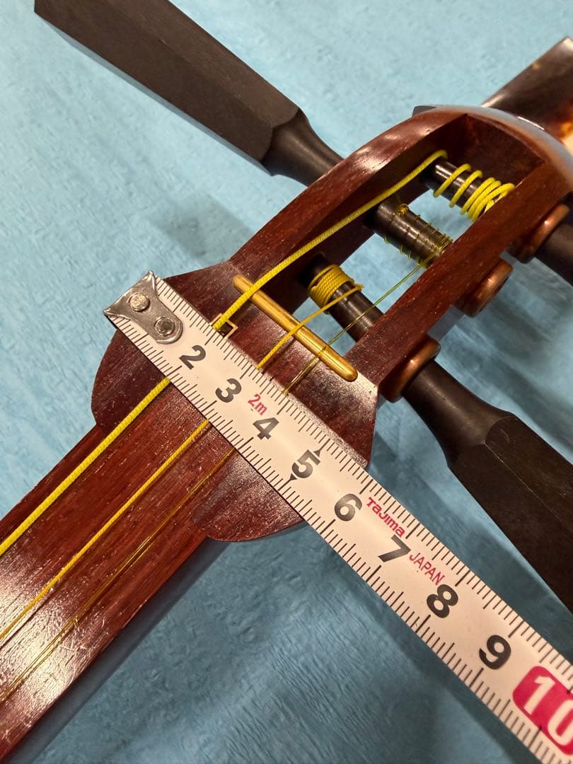 ケース付き　三味線本体 白/紫 バチ付き