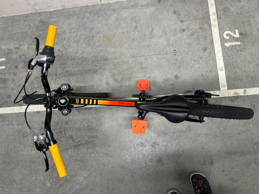 Trek キッズバイク 20インチ 黒/オレンジ