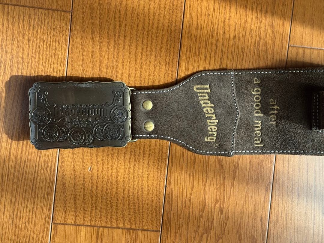 ウンダーベルグ ガンベルト ディスプレイ用 Underberg Gun Belt
