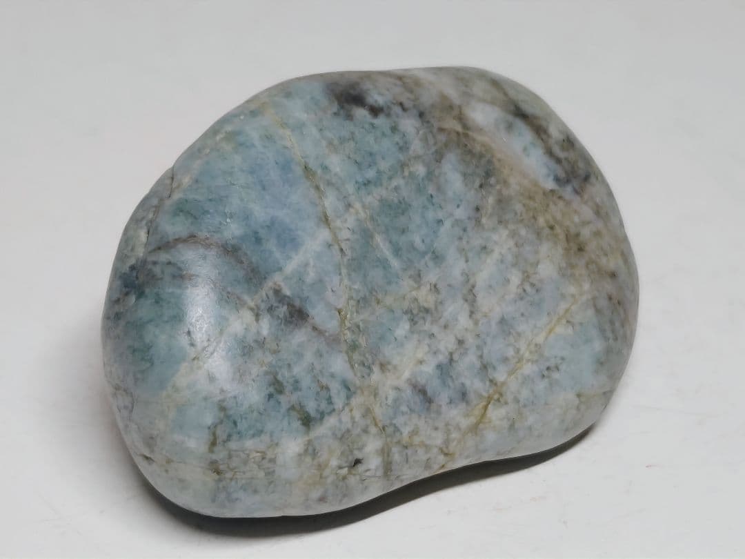 コン沢 119g 翡翠 ヒスイ 原石 鑑賞石 自然石 誕生石 鉱物 鉱石 水石