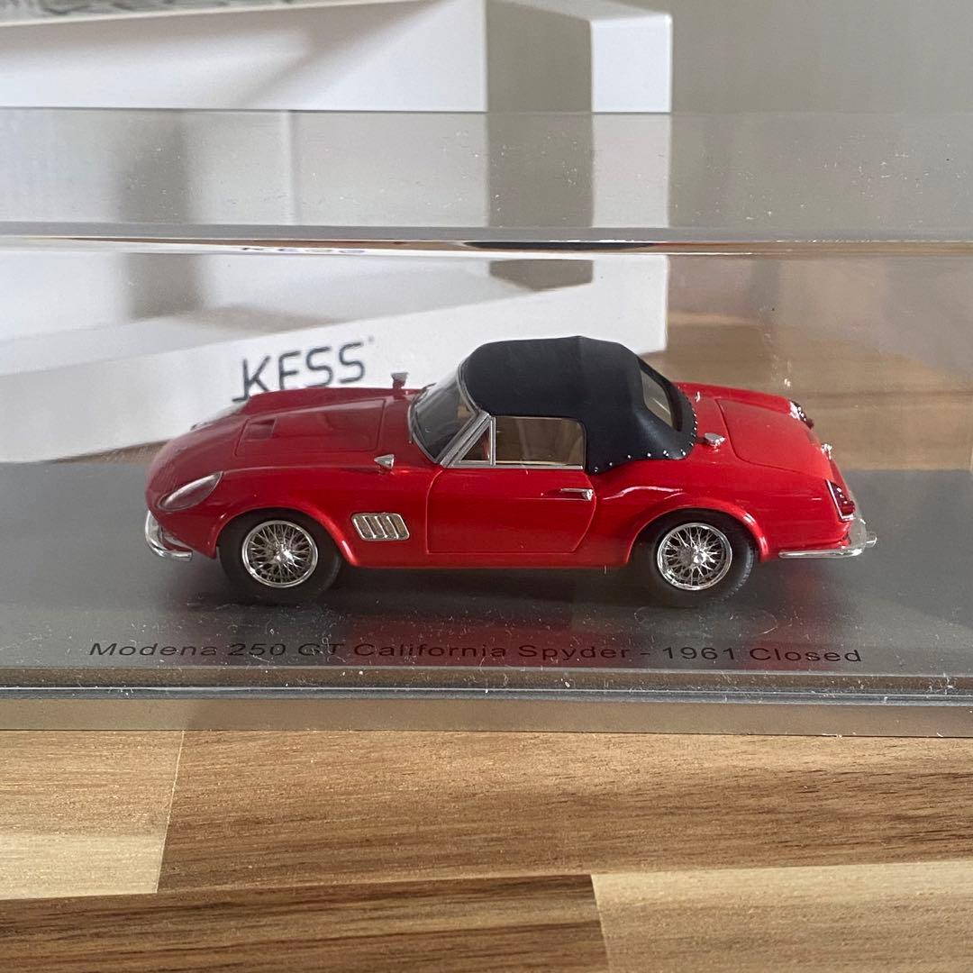 ミニカー KESS modena 250gt Ferrari 1961 closed