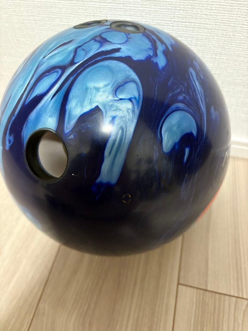 モーティブ　ブルーコーラルベノム 15P ボウリングボール