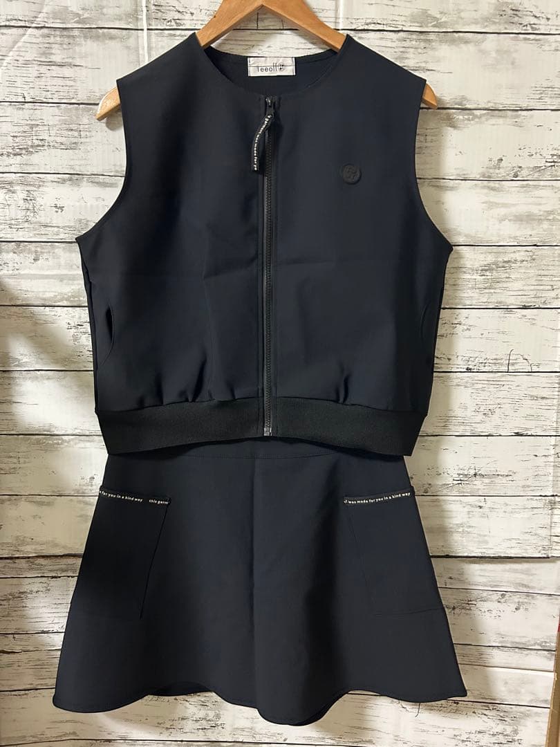 レディースゴルフウェア　セットアップ　ベスト　スカート　Lサイズ ブラック　秋服