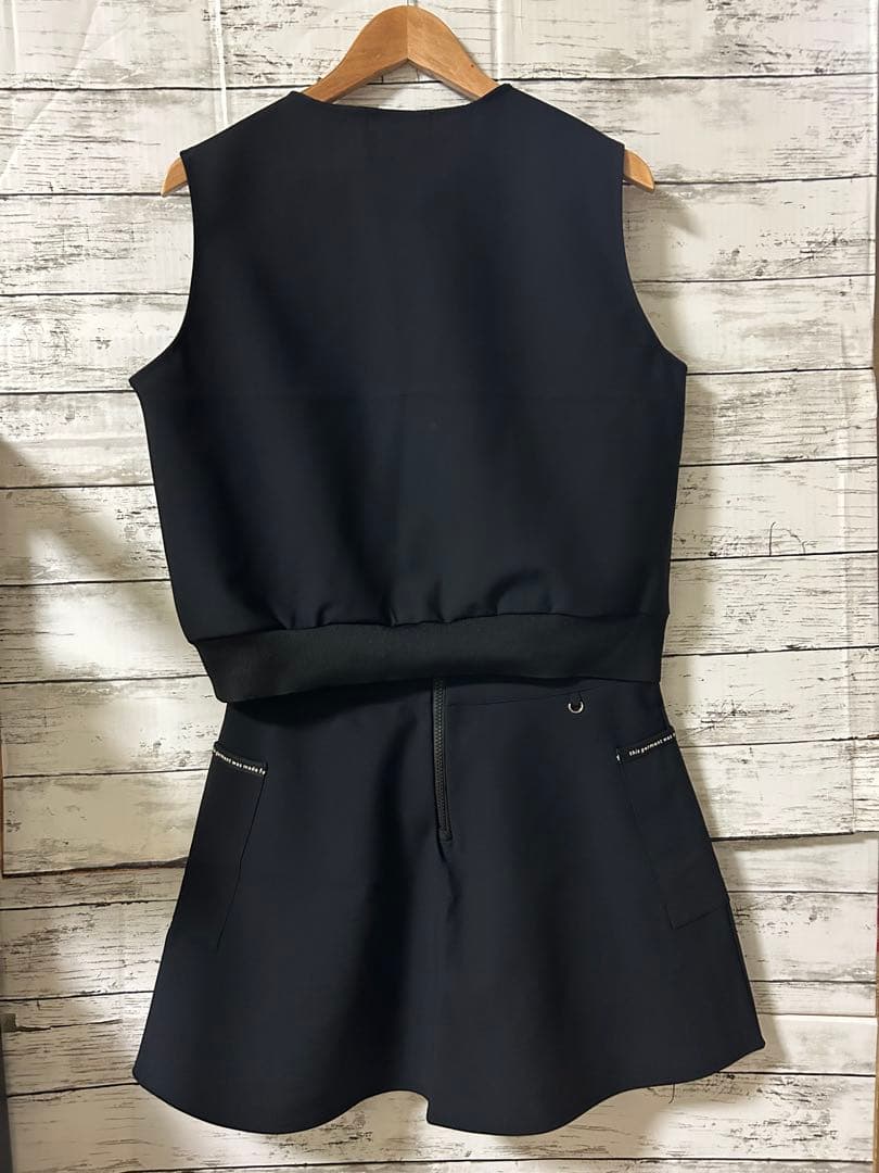 レディースゴルフウェア　セットアップ　ベスト　スカート　Lサイズ ブラック　秋服