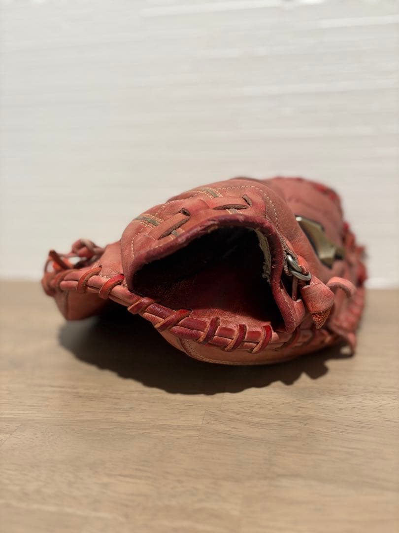 Mizuno Global Elite 軟式グローブ 赤