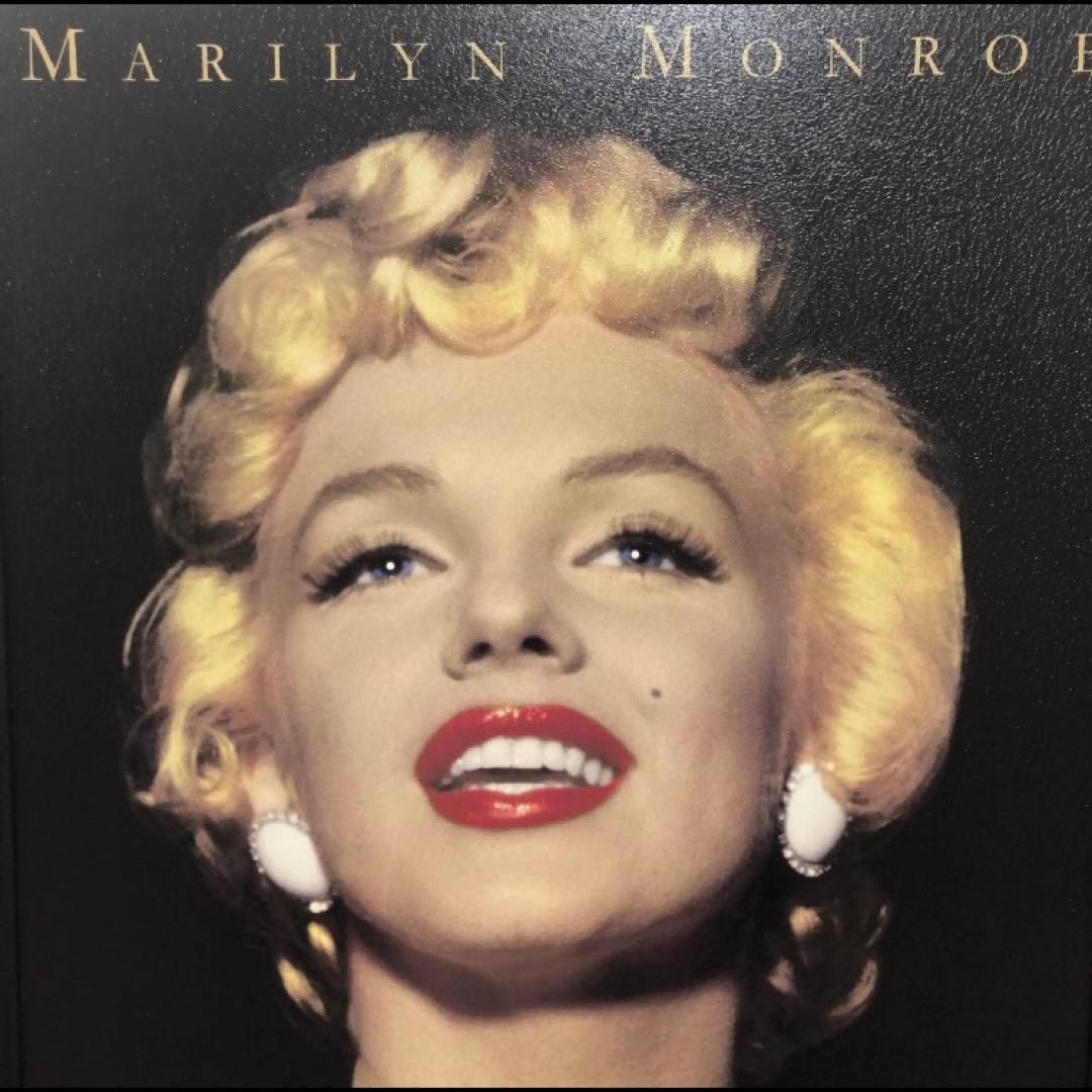 巨大ポスターアート　マリリン・モンロー　写真家　バーナード オブ ハリウッド撮影