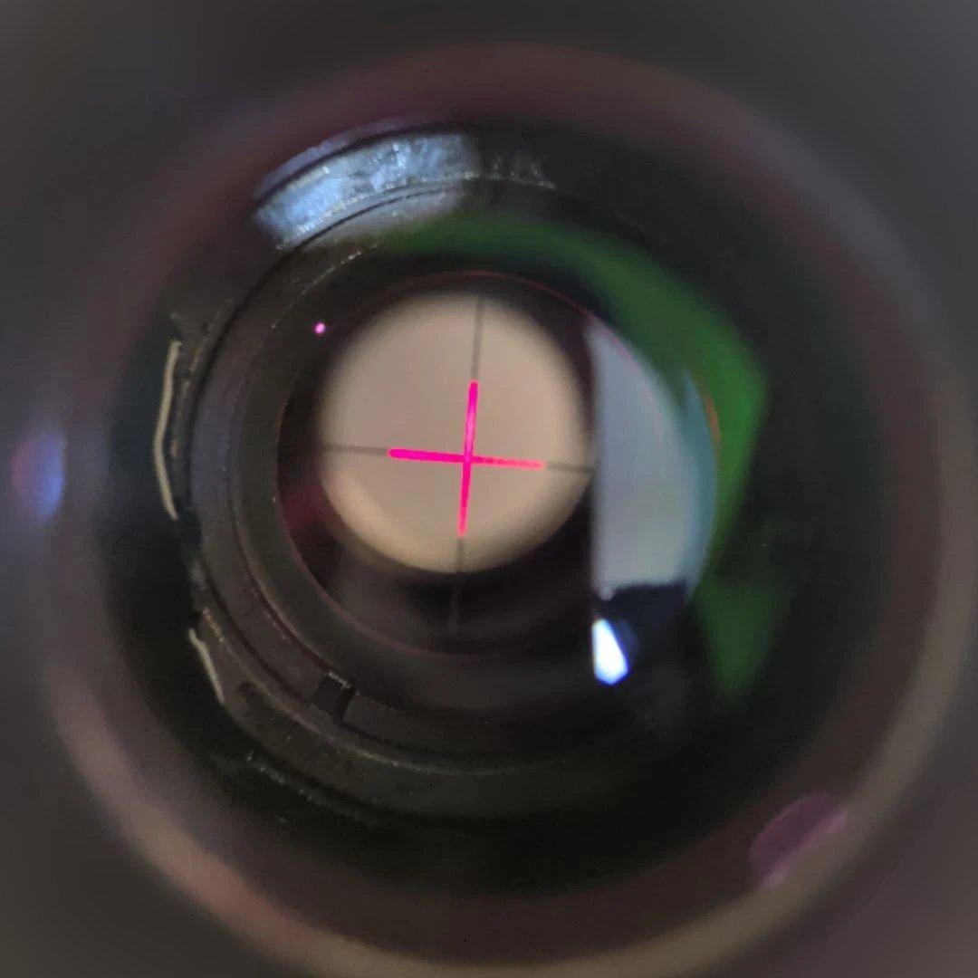 3色イルミネーテッド ライフルスコープ マウント付 1.5-4x30