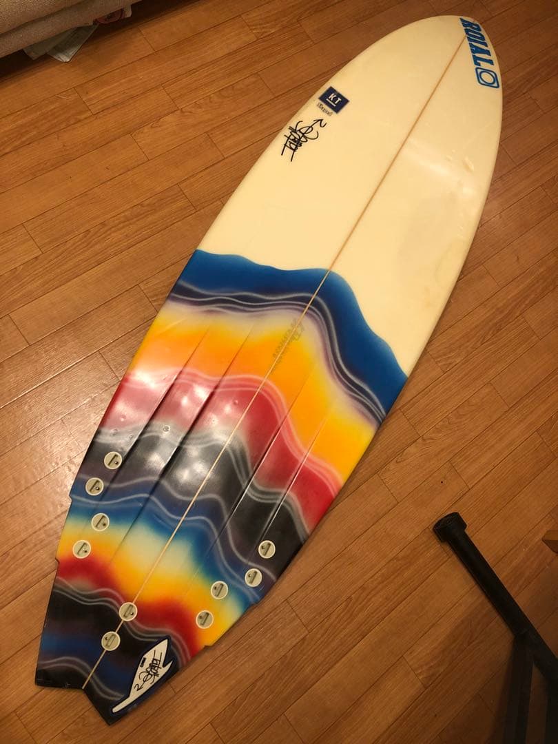 特別セール！フィンケース付湘南Take's テイクスサーフボード　ショートボード