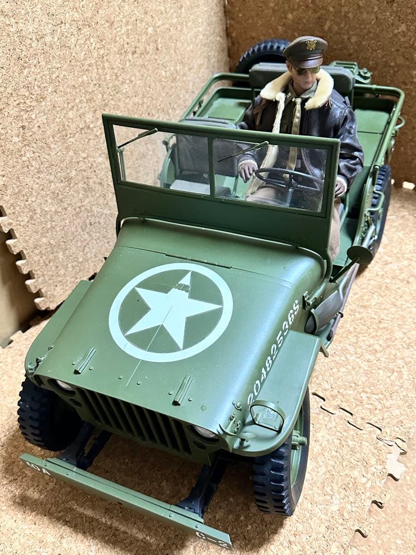 ドラゴンモデルズ製　Jeep ジープ 1/6軍用ウィリスMB ジャンク品