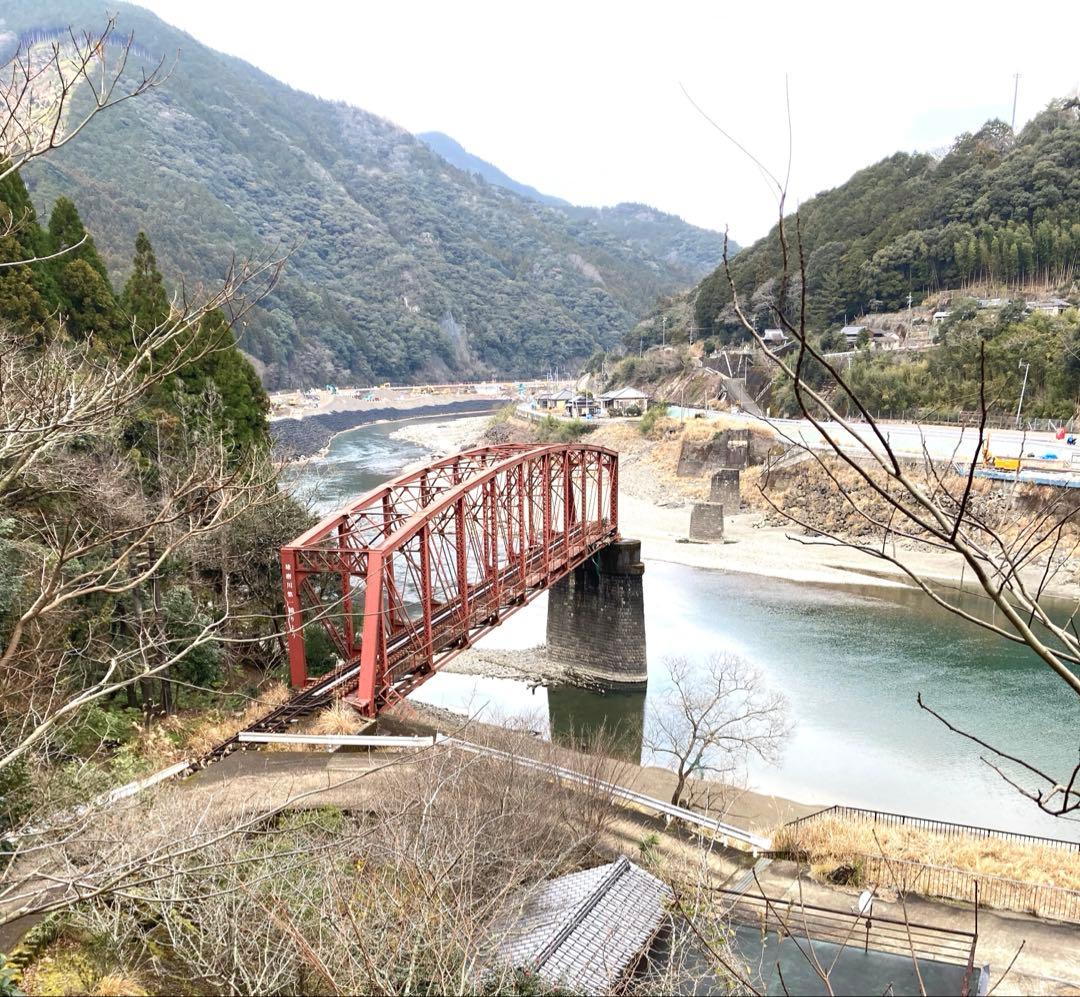 球磨川第一橋梁　鉄道橋の建設 モノクロ写真 ①