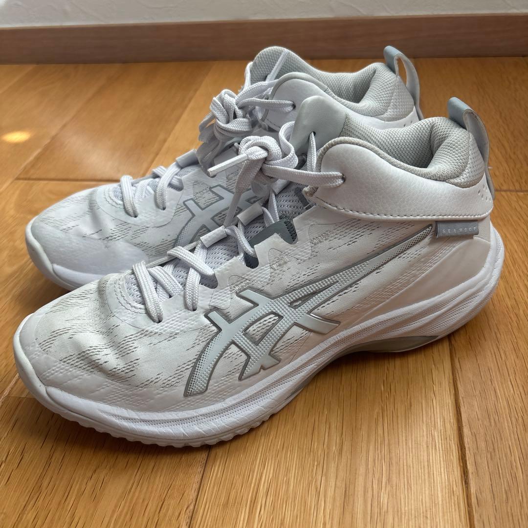 美品　asics バスケットボール　シューズGELHOOP ナロー スリム