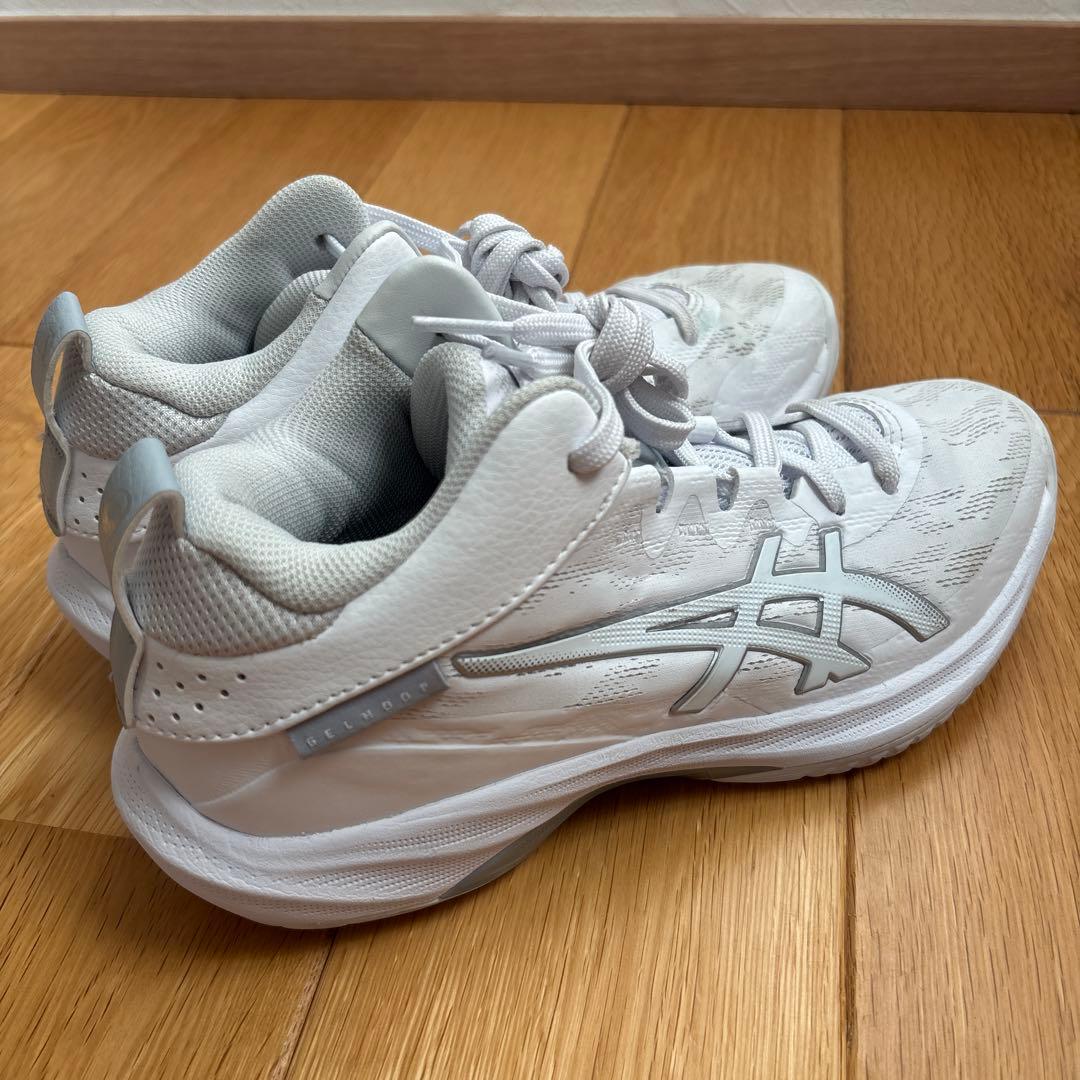美品　asics バスケットボール　シューズGELHOOP ナロー スリム