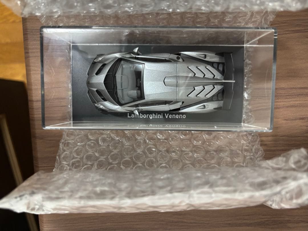 KYOSHO Lamborghini Veneno 1/43スケール