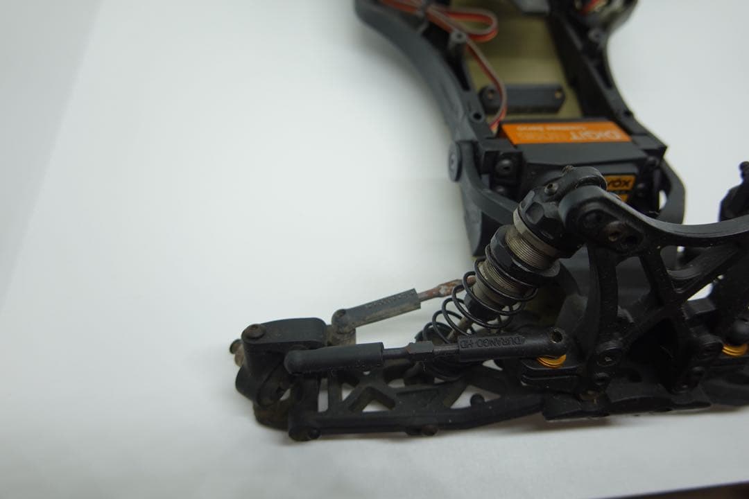 メ*0様 Team Durango製のラジコンカー　シャーシ