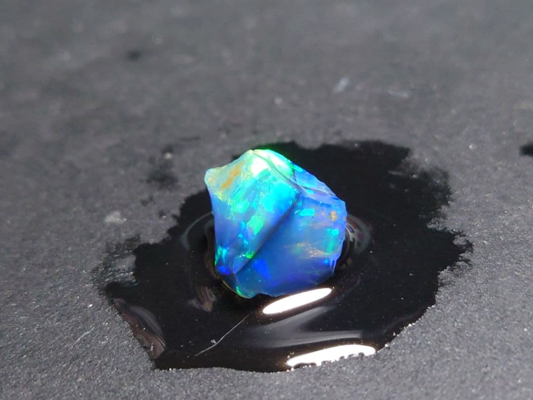 エチオピア　ウェロ産　チョーク　オパール　原石　鉱物標本