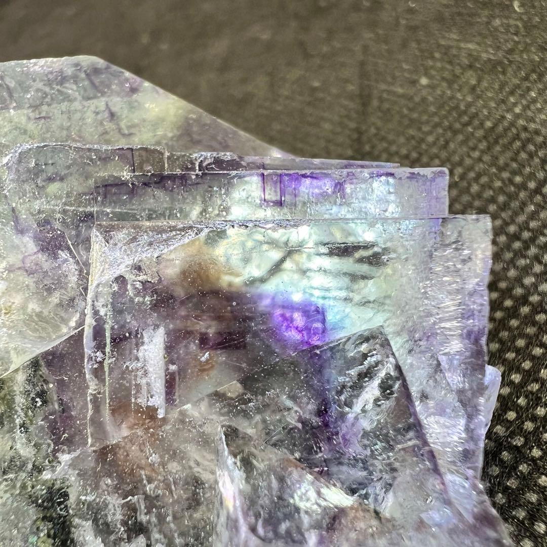 ヤオガンシャン産　スーパークリア　ブルーパープルファントム　フローライト