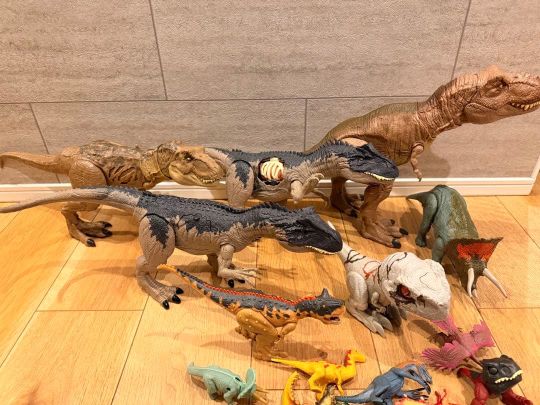 ジュラシックパーク恐竜フィギュアセット 20体以上