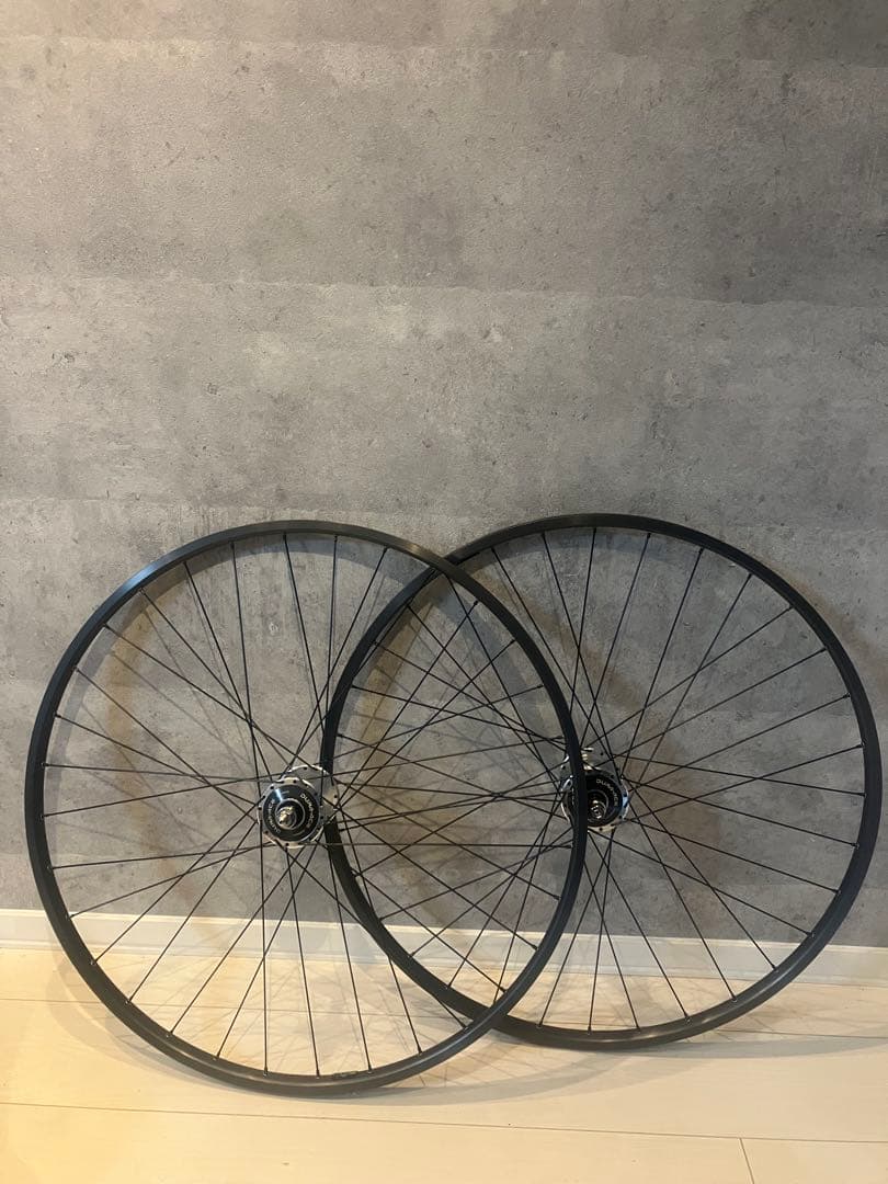 ピスト　 前後ホイールセット　デュラエース　H PLUS SON THE BOX