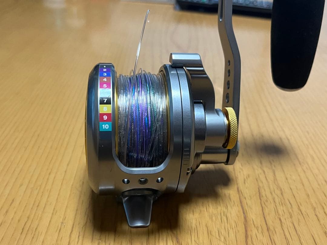 オーシャンフリークス　キャプチャ60hgナロー 右巻き　ガンメタ/ゴールド