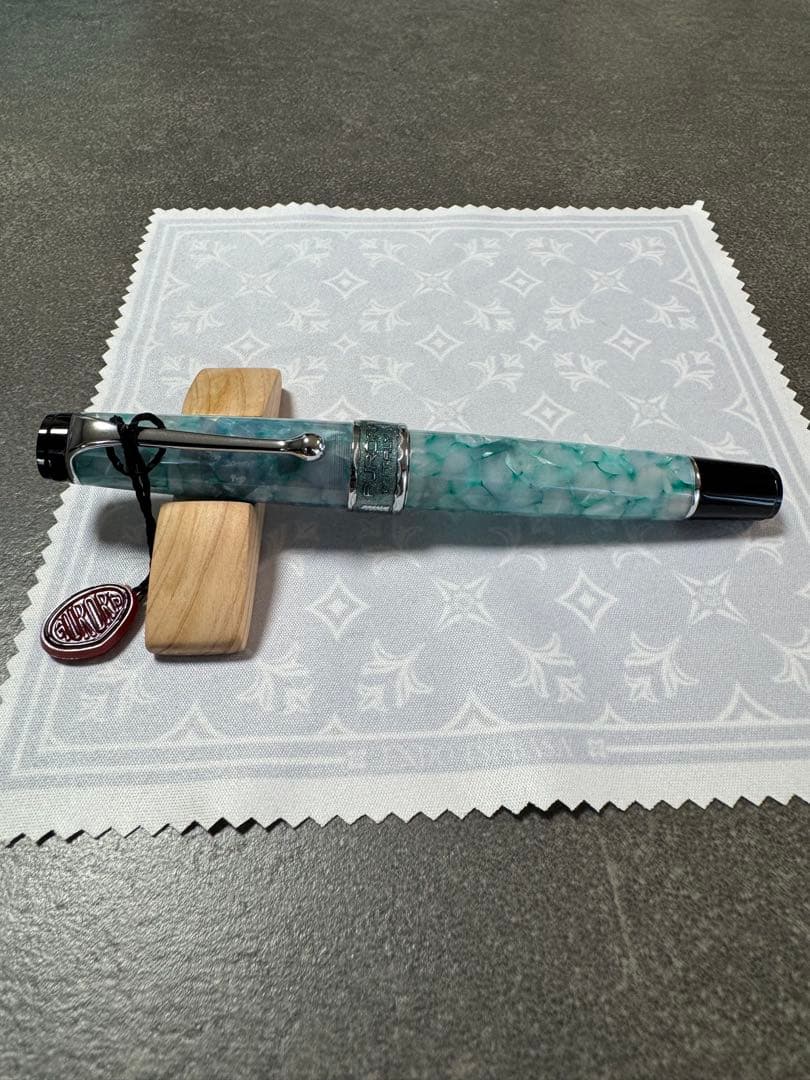 AURORA アウロラ 万年筆 台湾限定 オプティマ 日月潭 字幅M