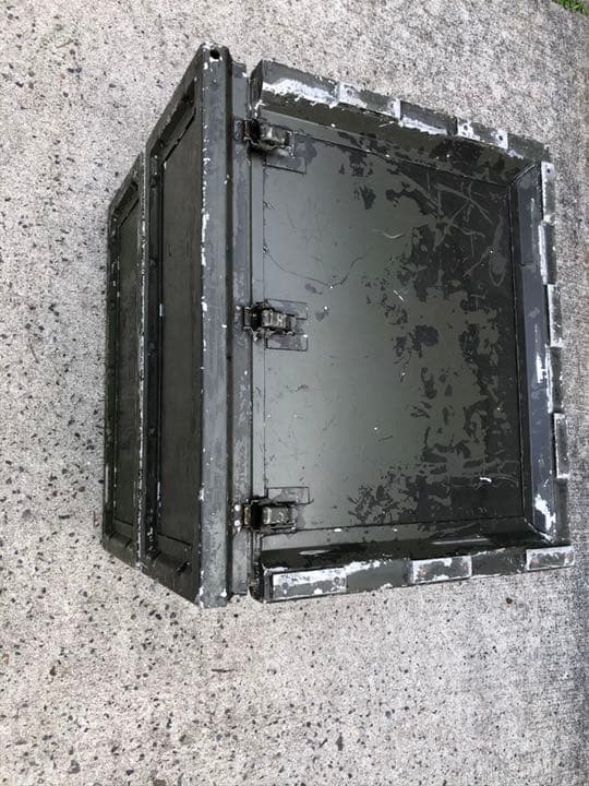 実物入手困難、激レア　自衛隊移動通信機器収納アルミBOX ミリタリー、サバゲー