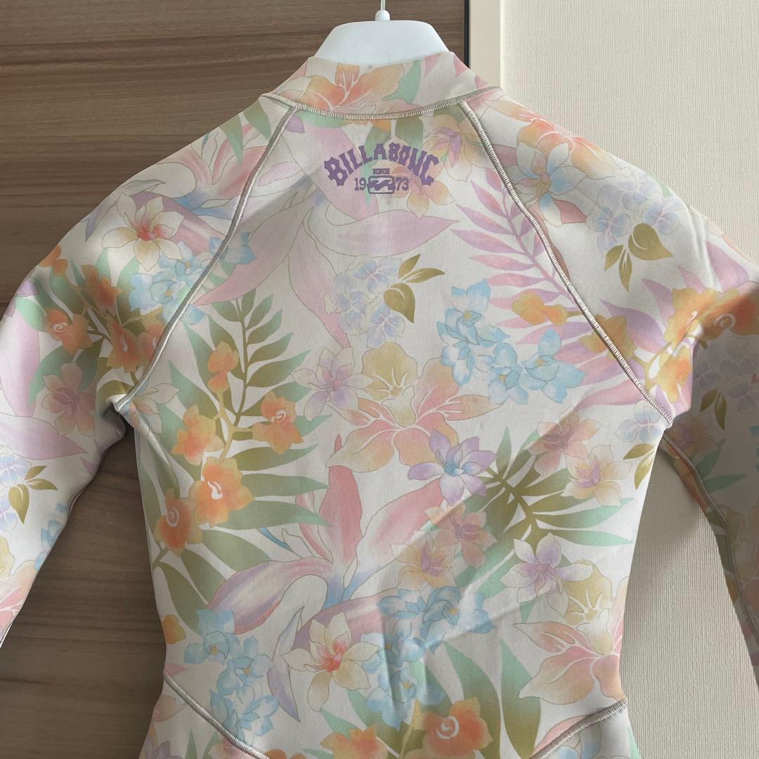 BILLABONG フローラル ロングスリーブスプリングウェットスーツ　Mサイズ