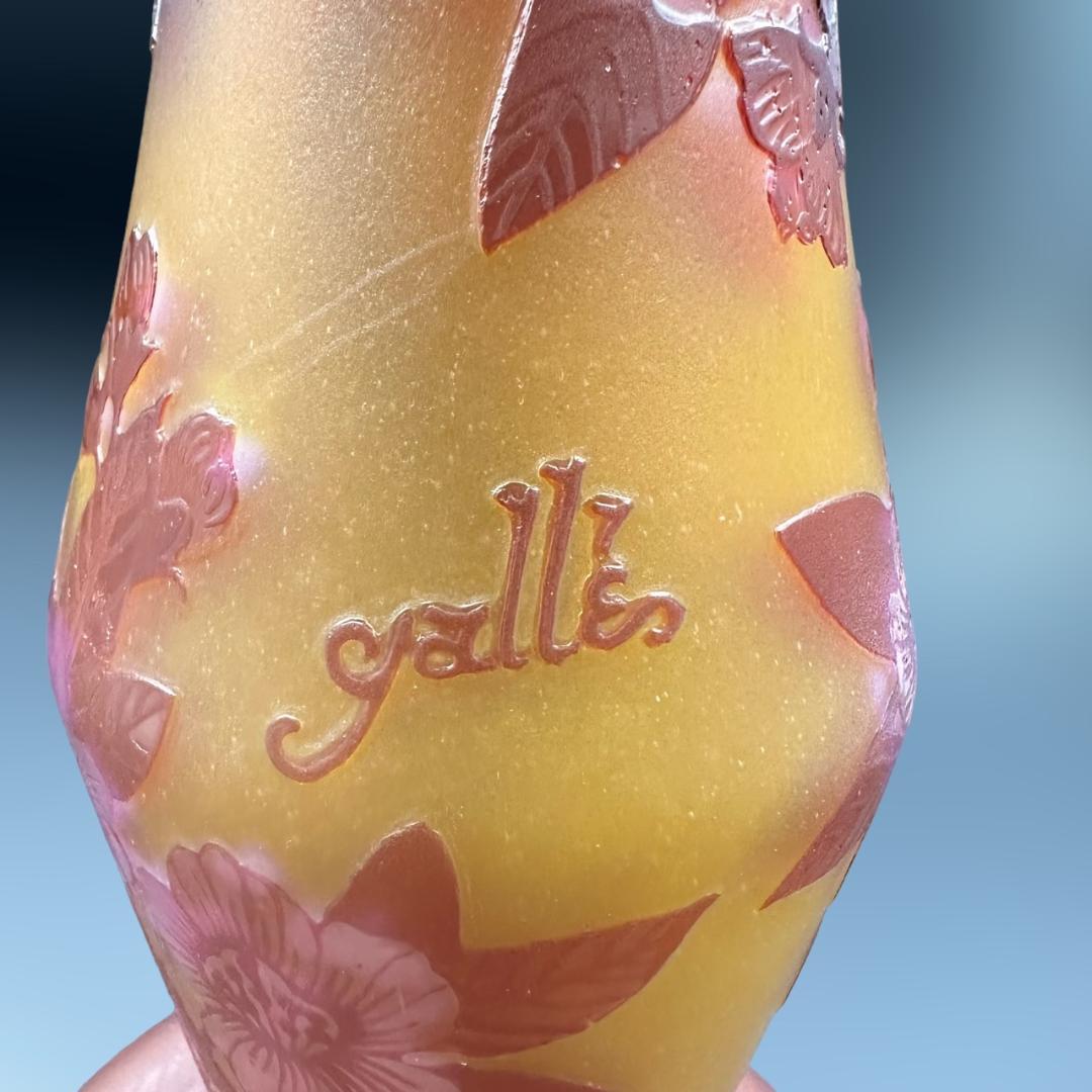 エミールガレ　 二灯ランプ 　林檎紋　カメオ彫り　被せガラス　高さ50ｃｍ