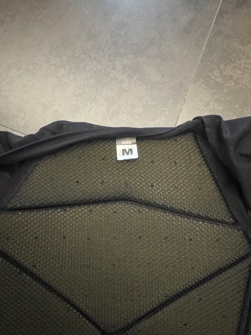 KARNA プロテクター　M