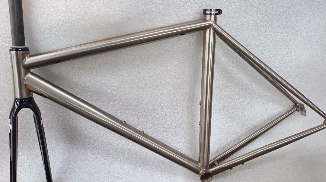 チタン製ロードバイクフレーム