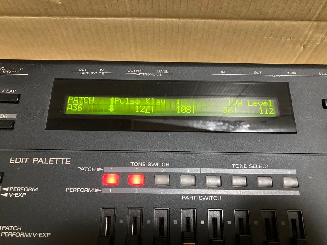 Roland JV-1000 シンセサイザー 0712 ローランド キーボード