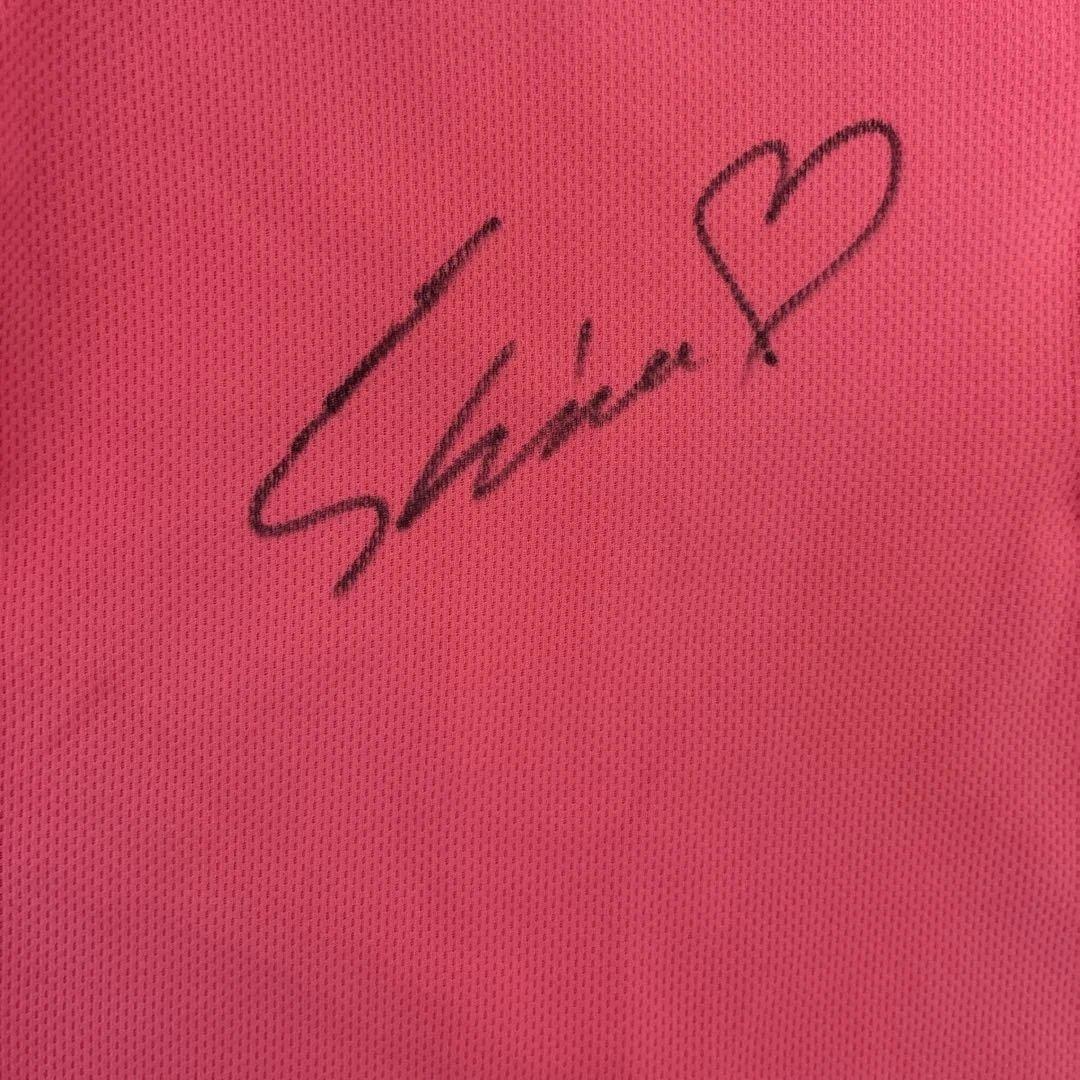 先日初優勝した、金澤志奈ちゃんのサイン入りのZoy ピンク 半袖ポロシャツ です