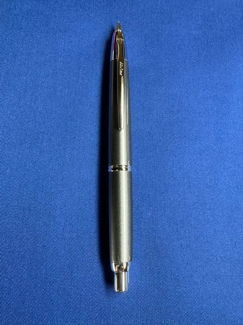 キャップレス デシモ　ダークグレーマイカ