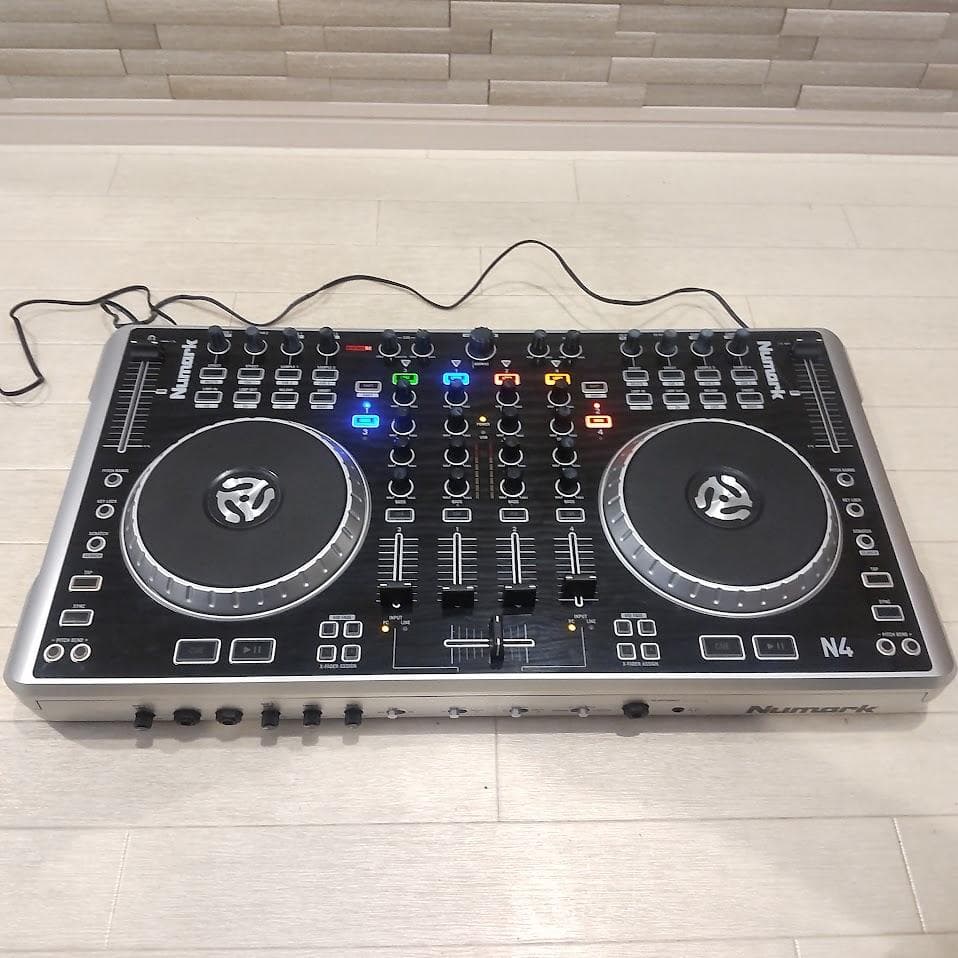 Numark N4 DJコントローラー リアルミキサ搭載 4デッキ ヌマーク