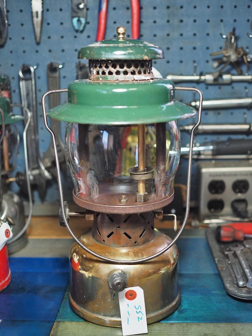 ヤレ系 コールマン最強クラスのケロシンランタン コールマン 237 s52