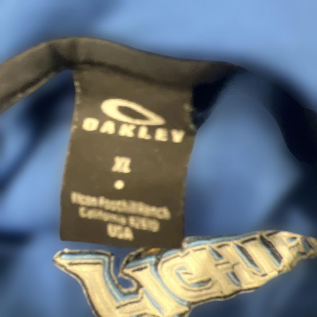 野球日本ハム　Oakley 青 フード付き ユニフォームXL