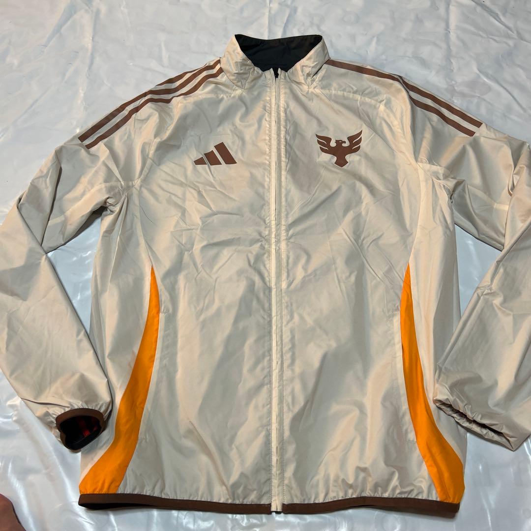 新品 アディダス D.C. UNITED リバーシブルナイロンジャケットXL