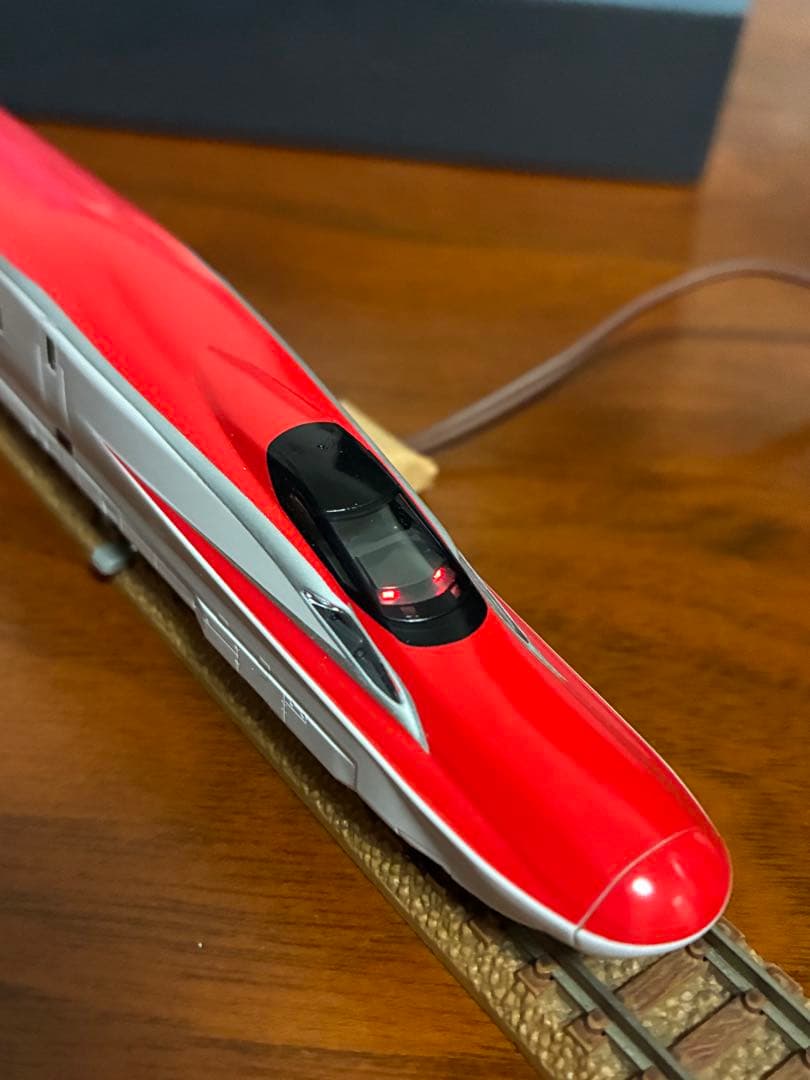 E6系秋田新幹線　tomix ライト点灯動力動作確認済　ジャンク品