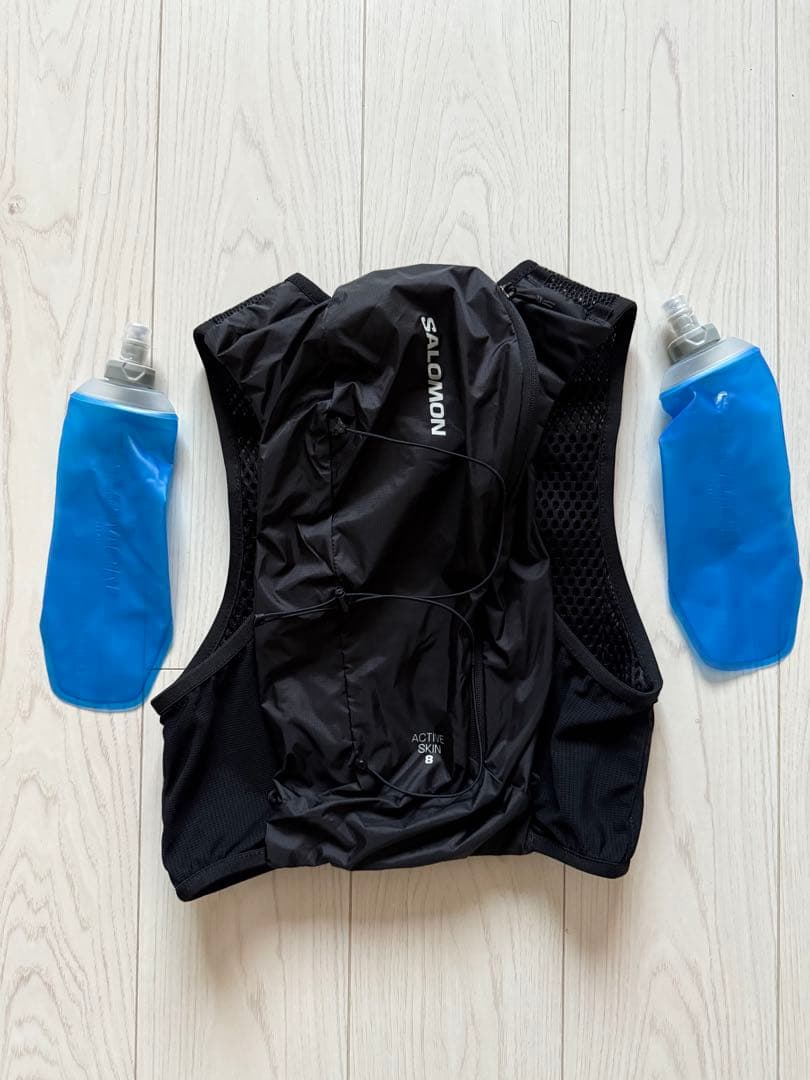 【新品未使用】SALOMON ACTIVE SKIN 8 Mサイズ フラスク付き