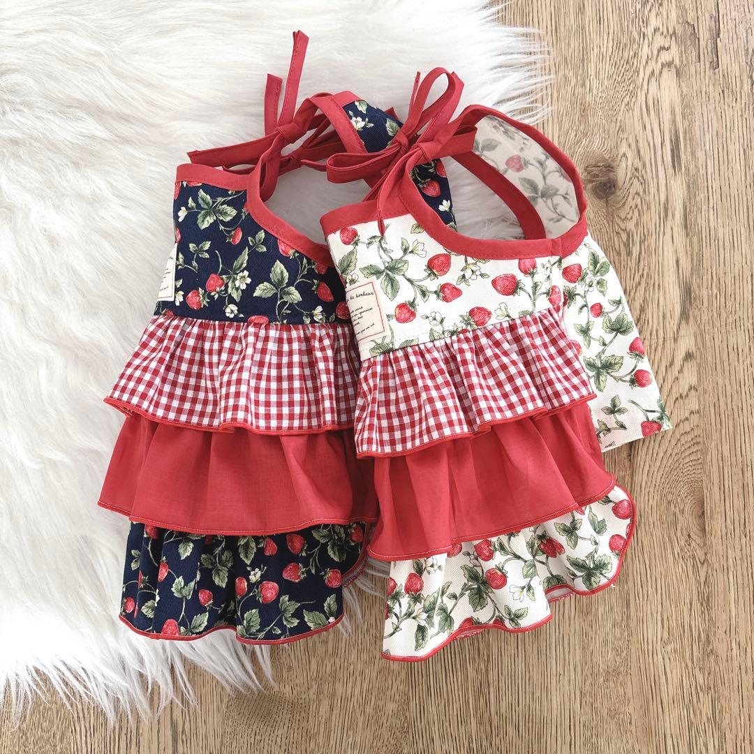 ハンドメイド　いちご柄×ギンガムチェック肩リボン3段ティアードワンピース　犬服