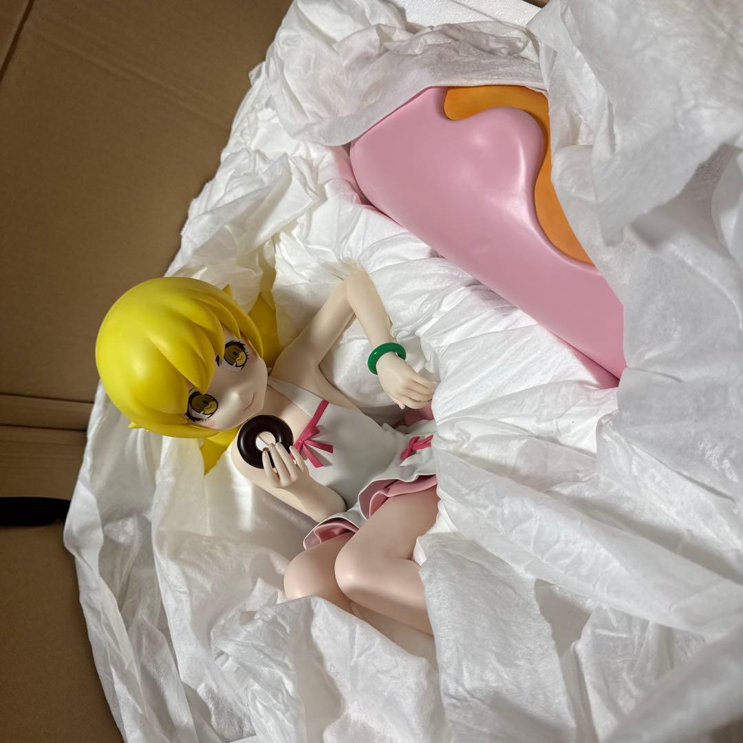 忍野忍 1/2 フィギュア