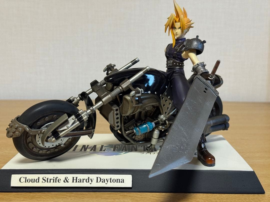 FF7コールドキャストモデルクラウド＆ハーディデイトナ