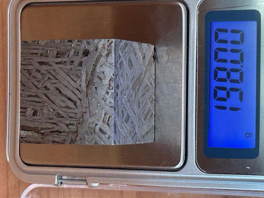 アルタイ隕石キューブ厳選標本198.00g