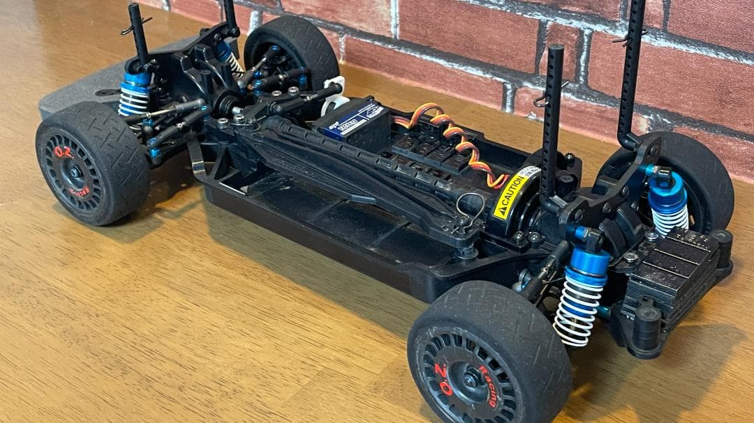 タミヤTT-02 type-XV GRヤリスラリー１ハイブリッドボディ付き