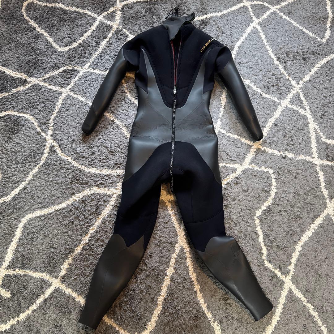 オニール5/3㎜セミドライ176cm70kg