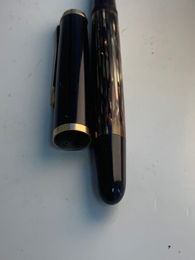 Pelikan 400 ペリカン　F 740-585 万年筆万年筆 黒 金