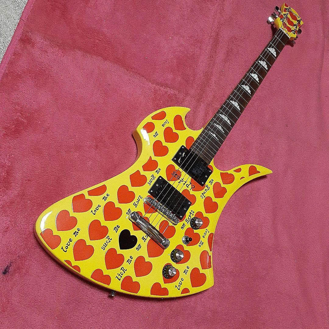 イエローハート・hideモデル。モッキンバードエレキギター。