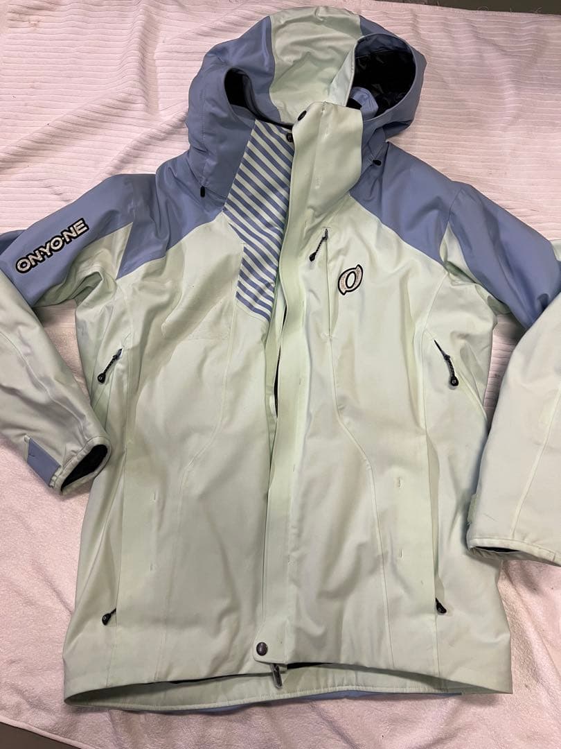 オンヨネスキーウェア上下セット　2